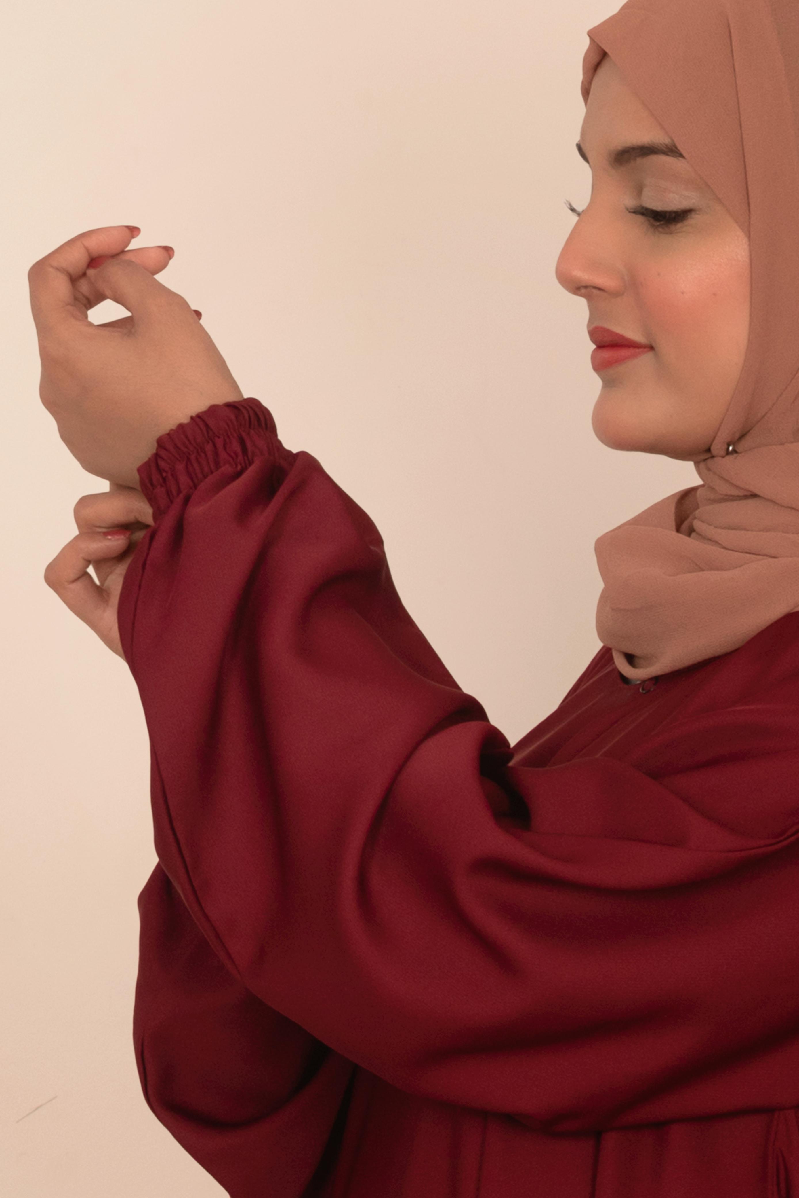 Elegant Flow Abaya (Forest Green & Wine Red)